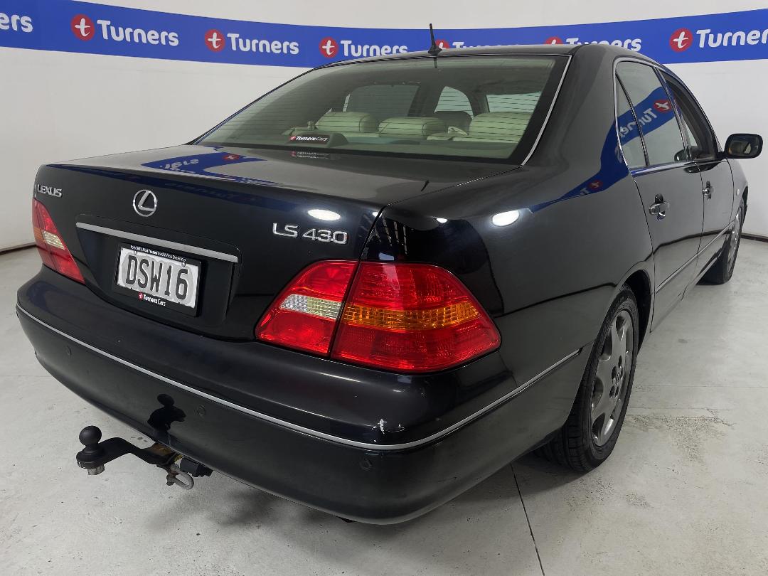 Photo '7' of Toyota Lexus LS Photo '7' of Toyota Lexus LS