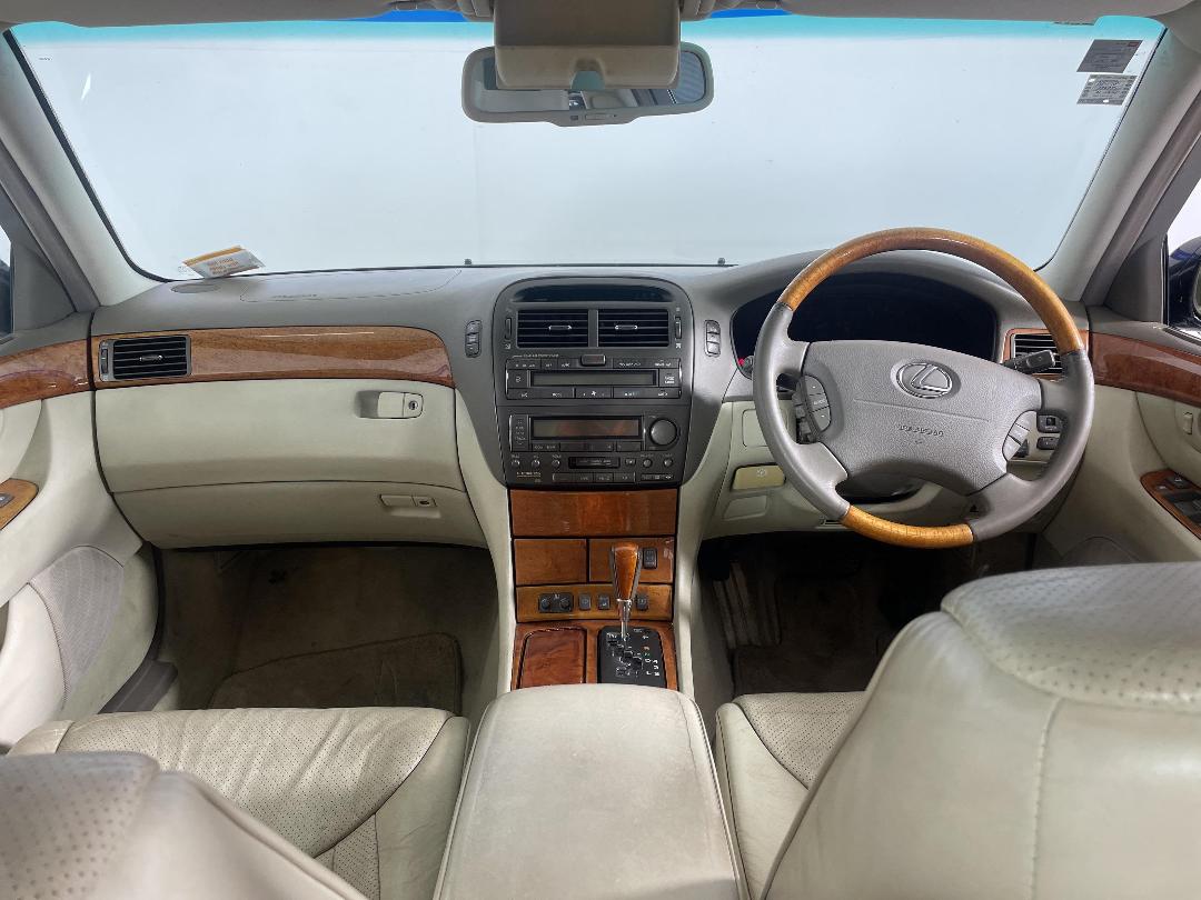 Photo '17' of Toyota Lexus LS Photo '17' of Toyota Lexus LS