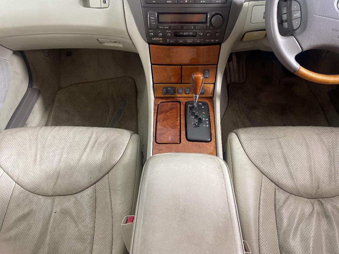 Photo '18' of Toyota Lexus LS Photo '18' of Toyota Lexus LS