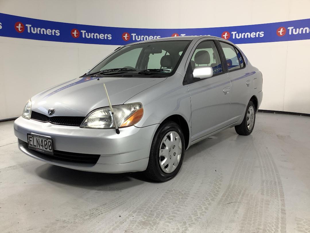 Photo '4' of Toyota Platz Photo '4' of Toyota Platz