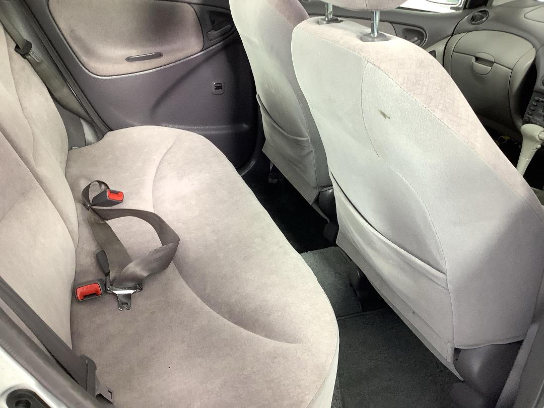 Photo '20' of Toyota Platz Photo '20' of Toyota Platz