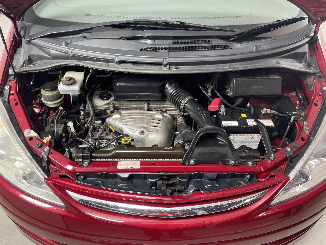 Photo '13' of Toyota Previa