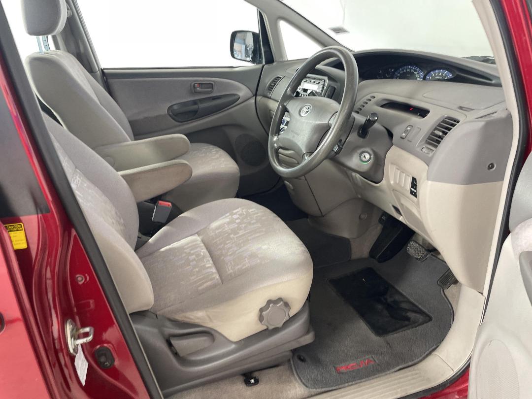 Photo '16' of Toyota Previa