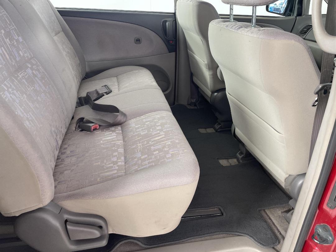 Photo '19' of Toyota Previa