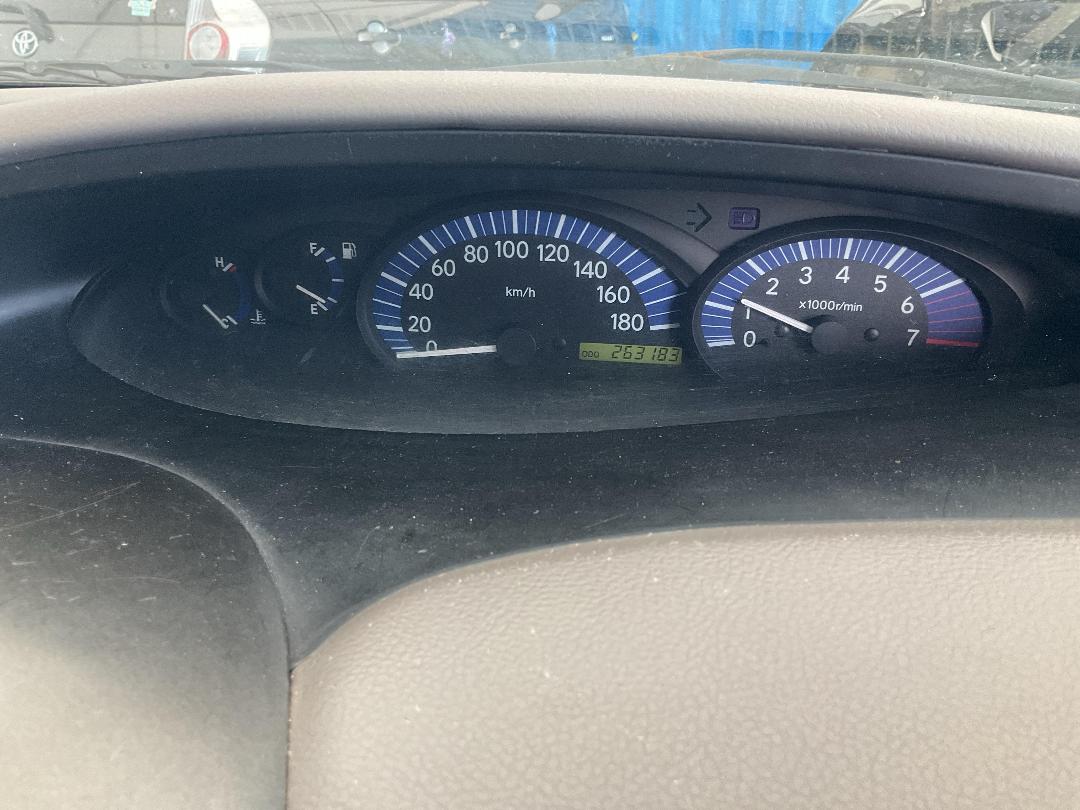 Photo '18' of Toyota Previa