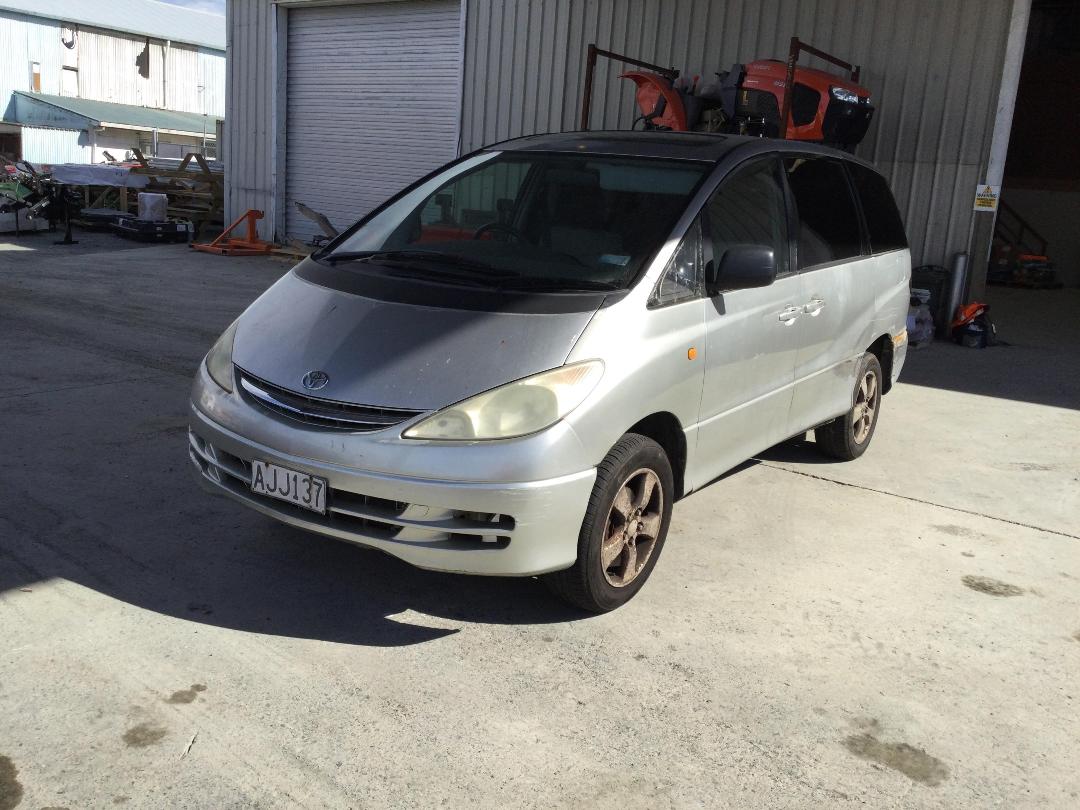 Photo '8' of Toyota Previa Grande