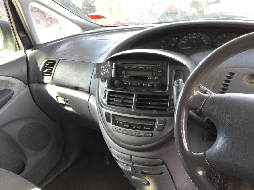 Photo '23' of Toyota Previa Grande