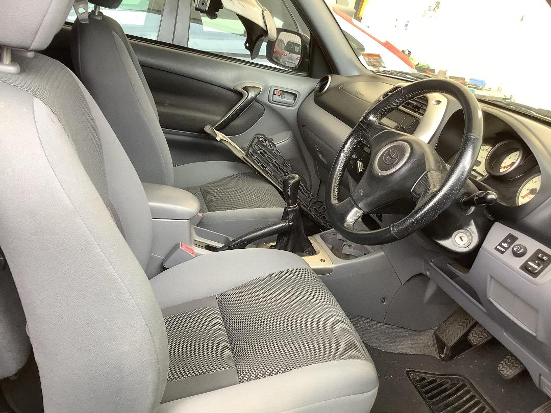 Photo '8' of Toyota Rav4 Photo '8' of Toyota Rav4