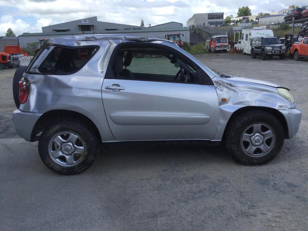 Photo '8' of Toyota Rav4 J Photo '8' of Toyota Rav4 J