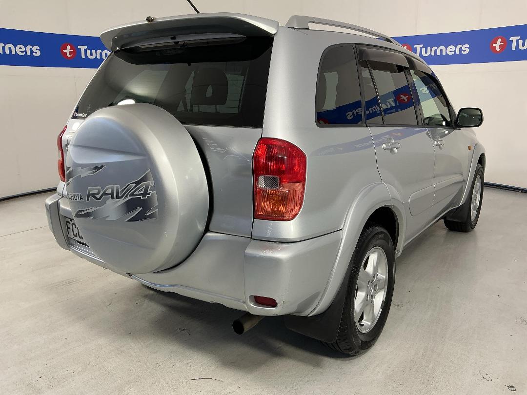 Photo '7' of Toyota Rav4l