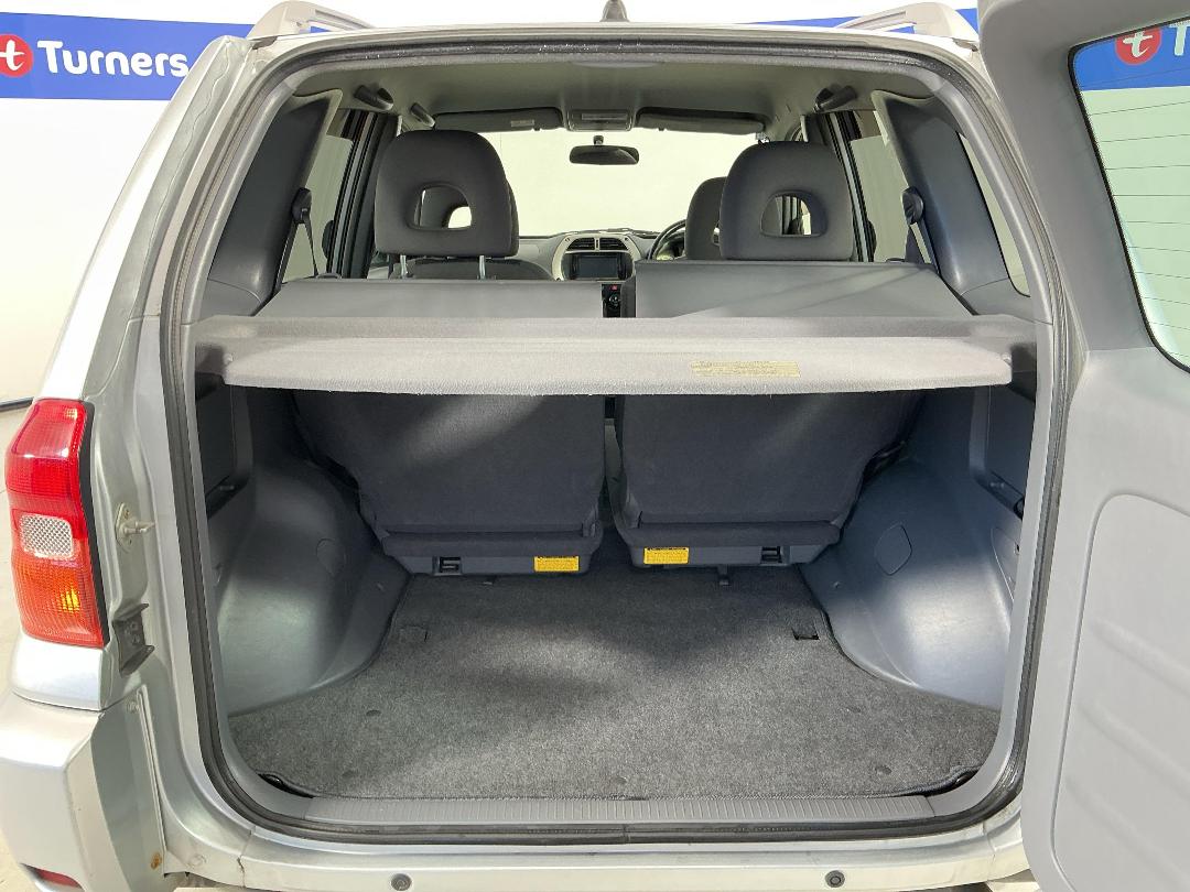 Photo '14' of Toyota Rav4l