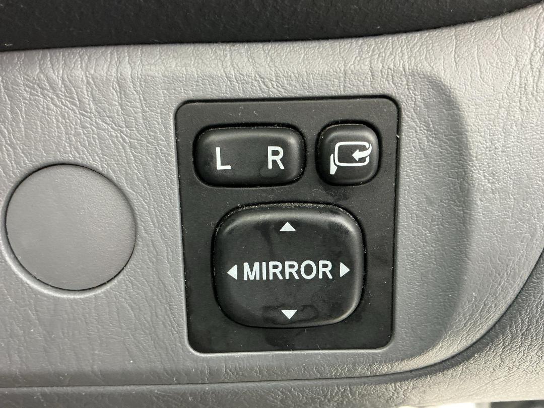 Photo '24' of Toyota Rav4l