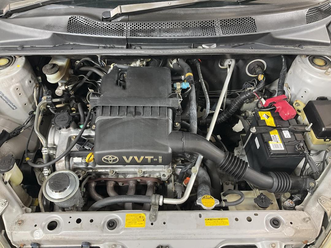 Photo '13' of Toyota Vitz