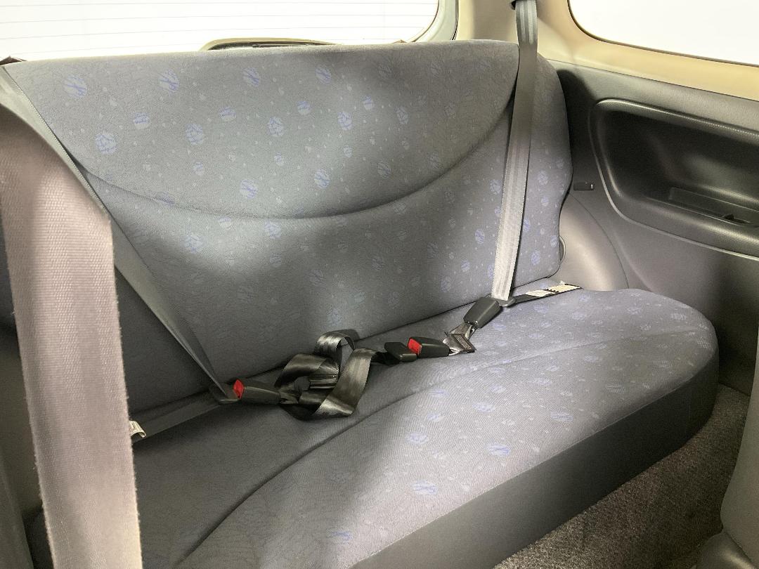 Photo '19' of Toyota Vitz