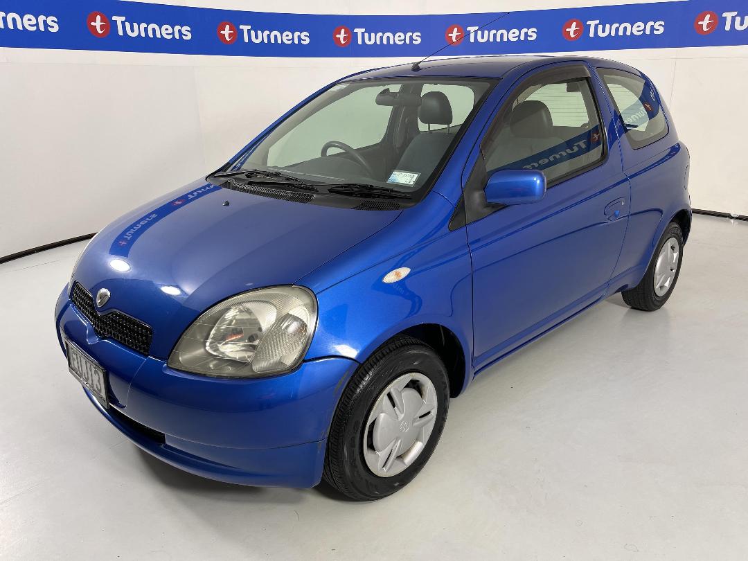 Photo '4' of Toyota Vitz