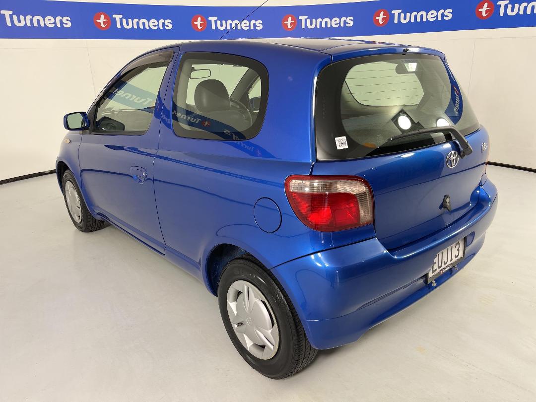 Photo '5' of Toyota Vitz