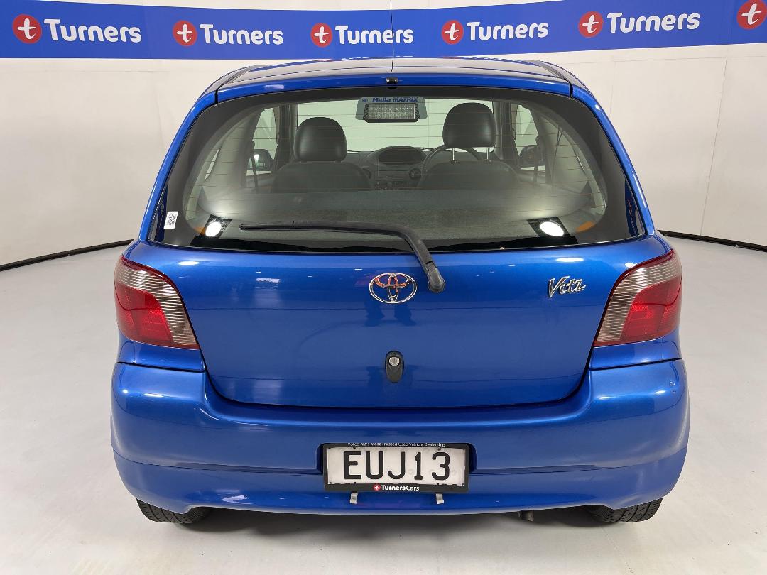 Photo '6' of Toyota Vitz