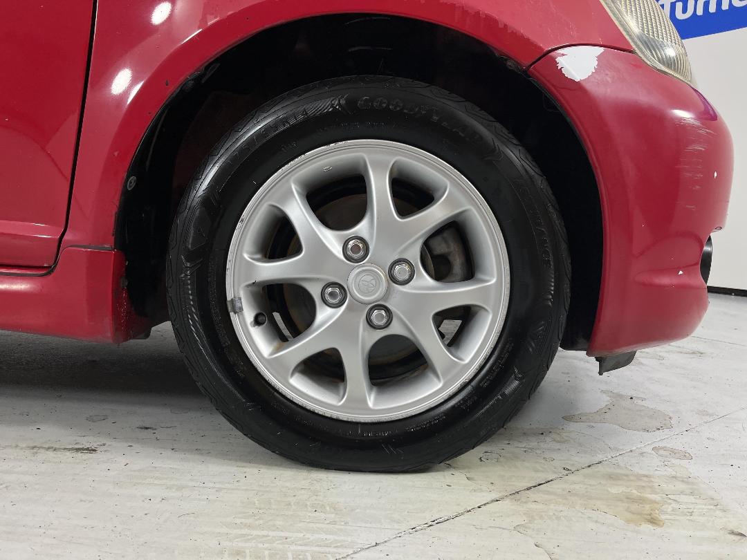 Photo '9' of Toyota Vitz