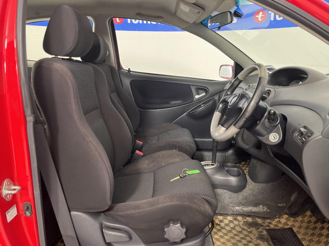 Photo '16' of Toyota Vitz