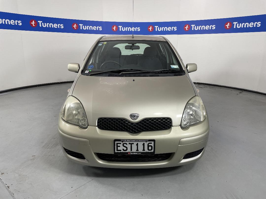 Photo '2' of Toyota Vitz