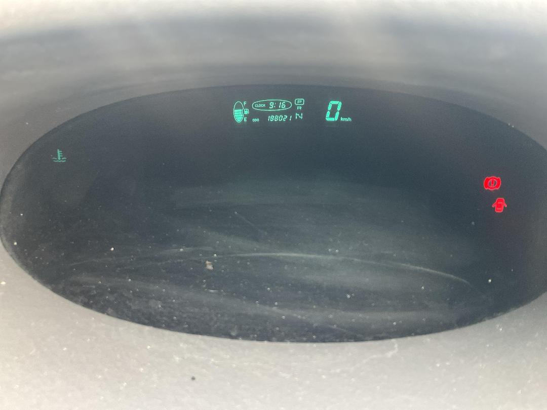 Photo '14' of Toyota Vitz