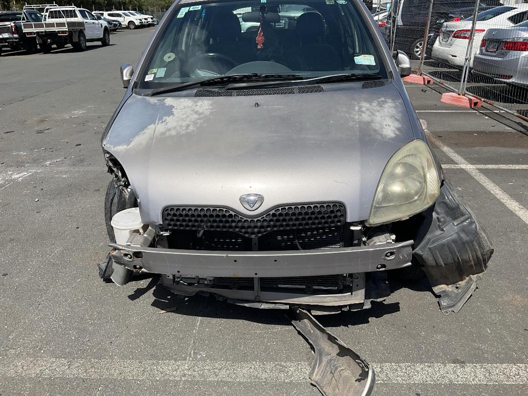 Photo '16' of Toyota Vitz Photo '16' of Toyota Vitz