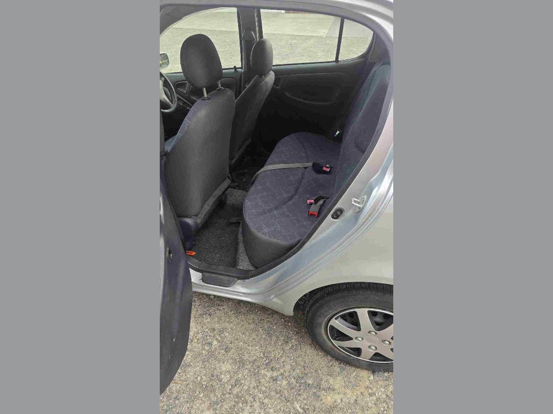 Photo '15' of Toyota Vitz