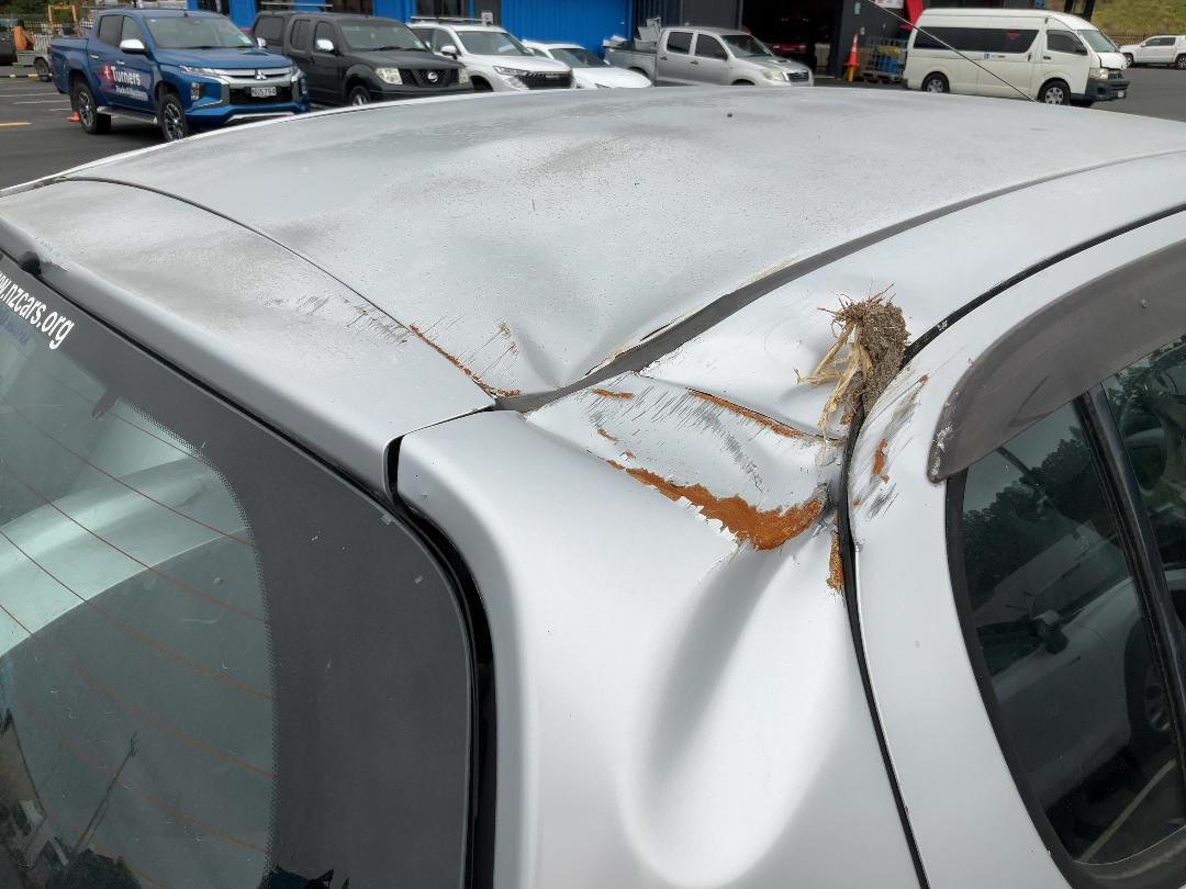 Photo '14' of Toyota Vitz