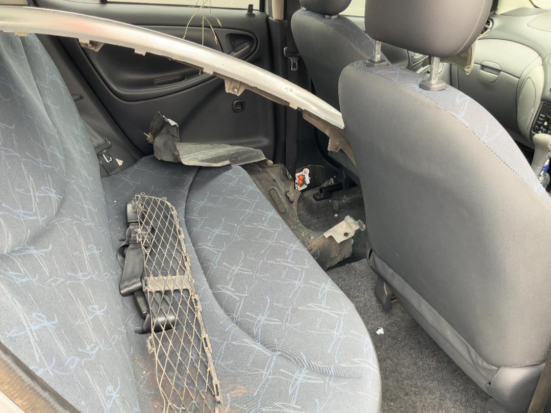 Photo '22' of Toyota Vitz