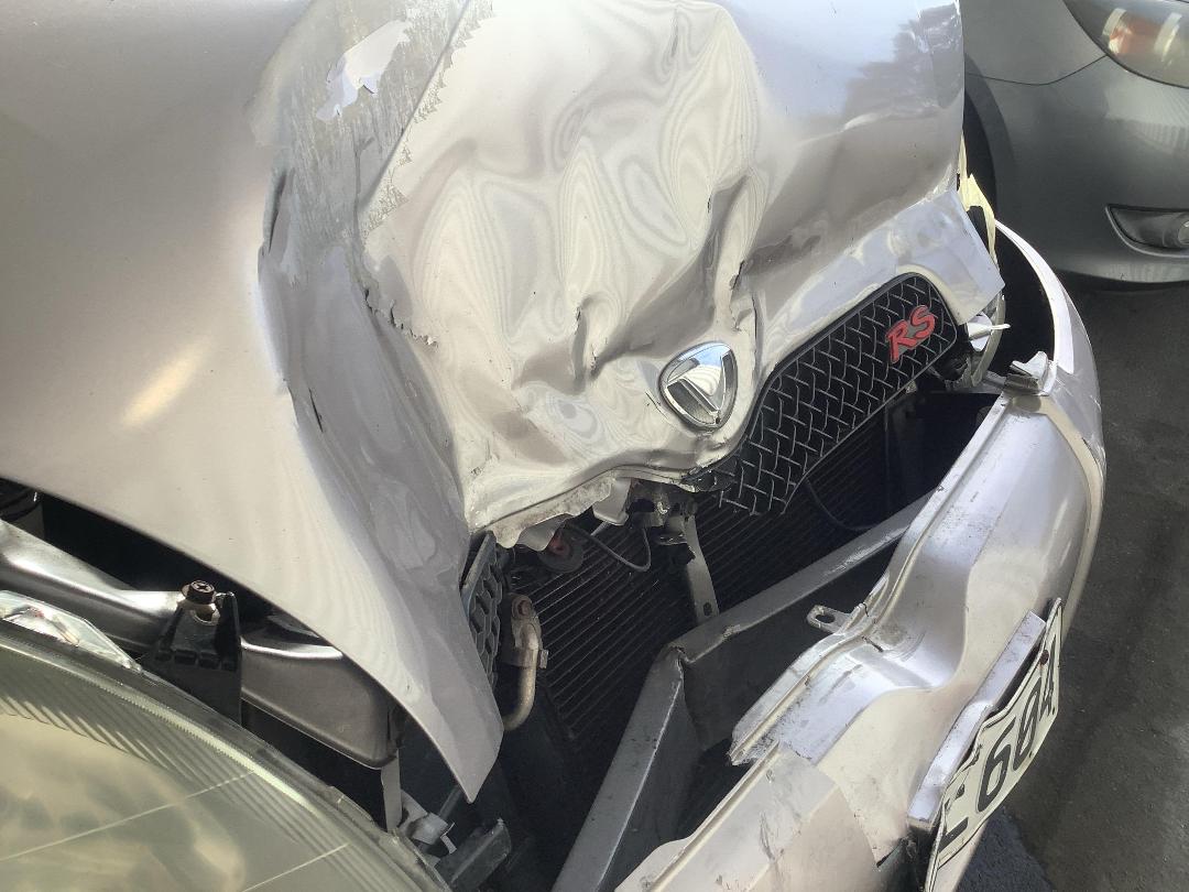 Photo '2' of Toyota Vitz