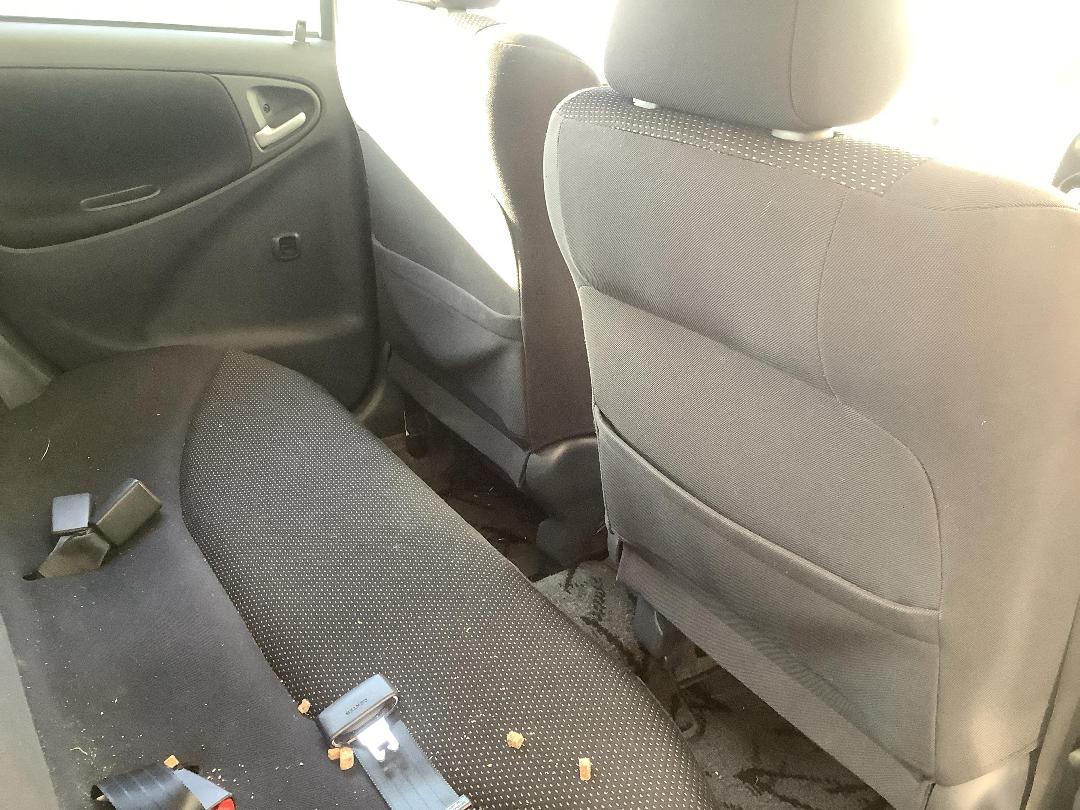 Photo '10' of Toyota Vitz