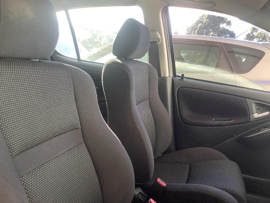 Photo '15' of Toyota Vitz