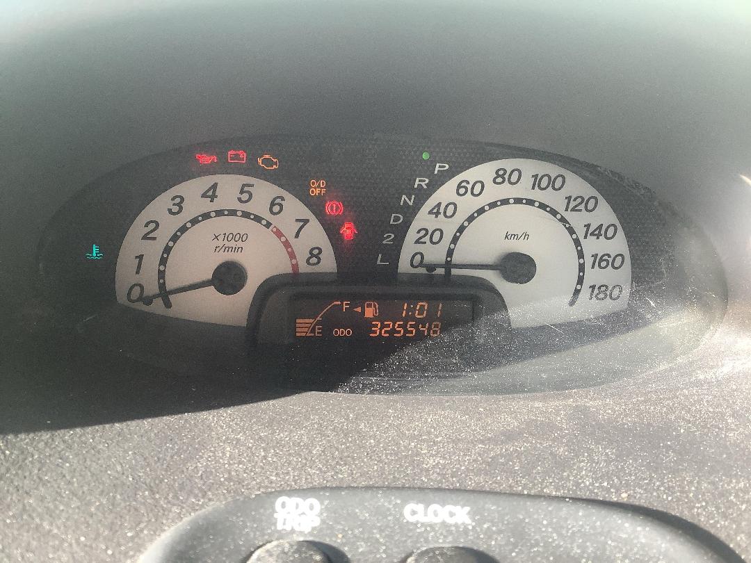 Photo '18' of Toyota Vitz