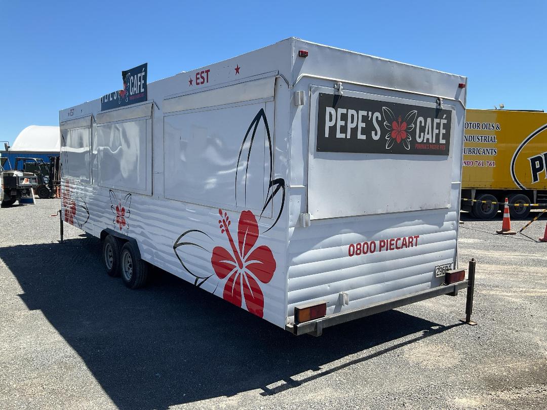 Photo '7' of TRAILER CUSTOM Food/Coffee - Tandem