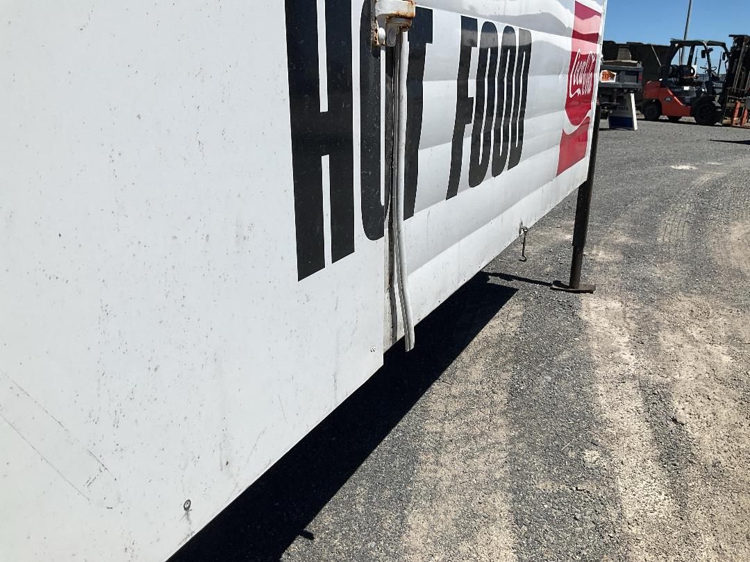 Photo '12' of TRAILER CUSTOM Food/Coffee - Tandem