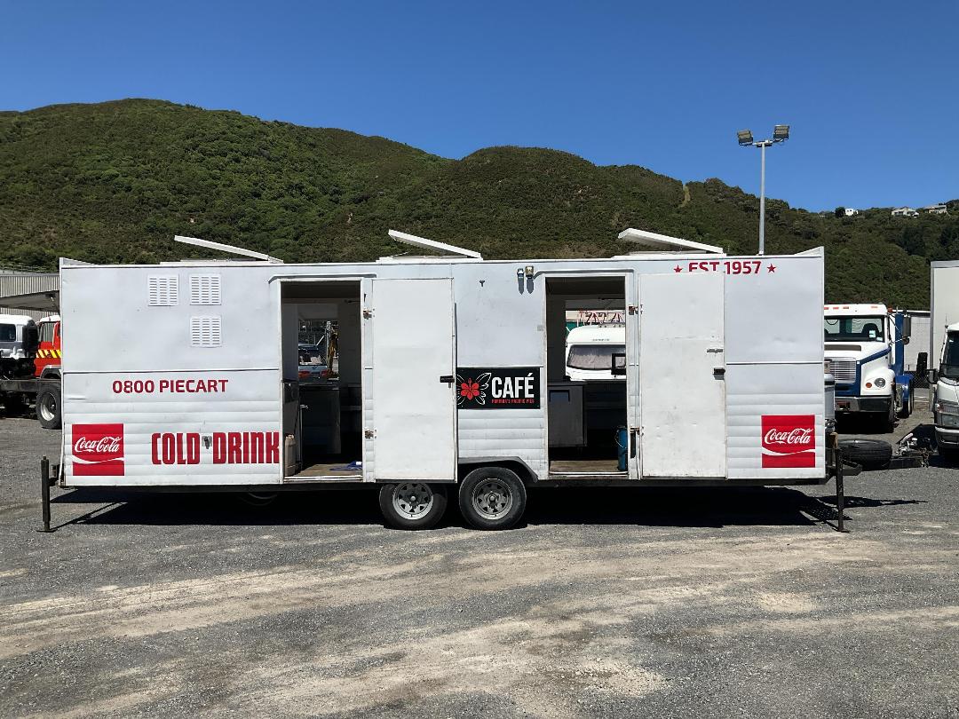 Photo '14' of TRAILER CUSTOM Food/Coffee - Tandem