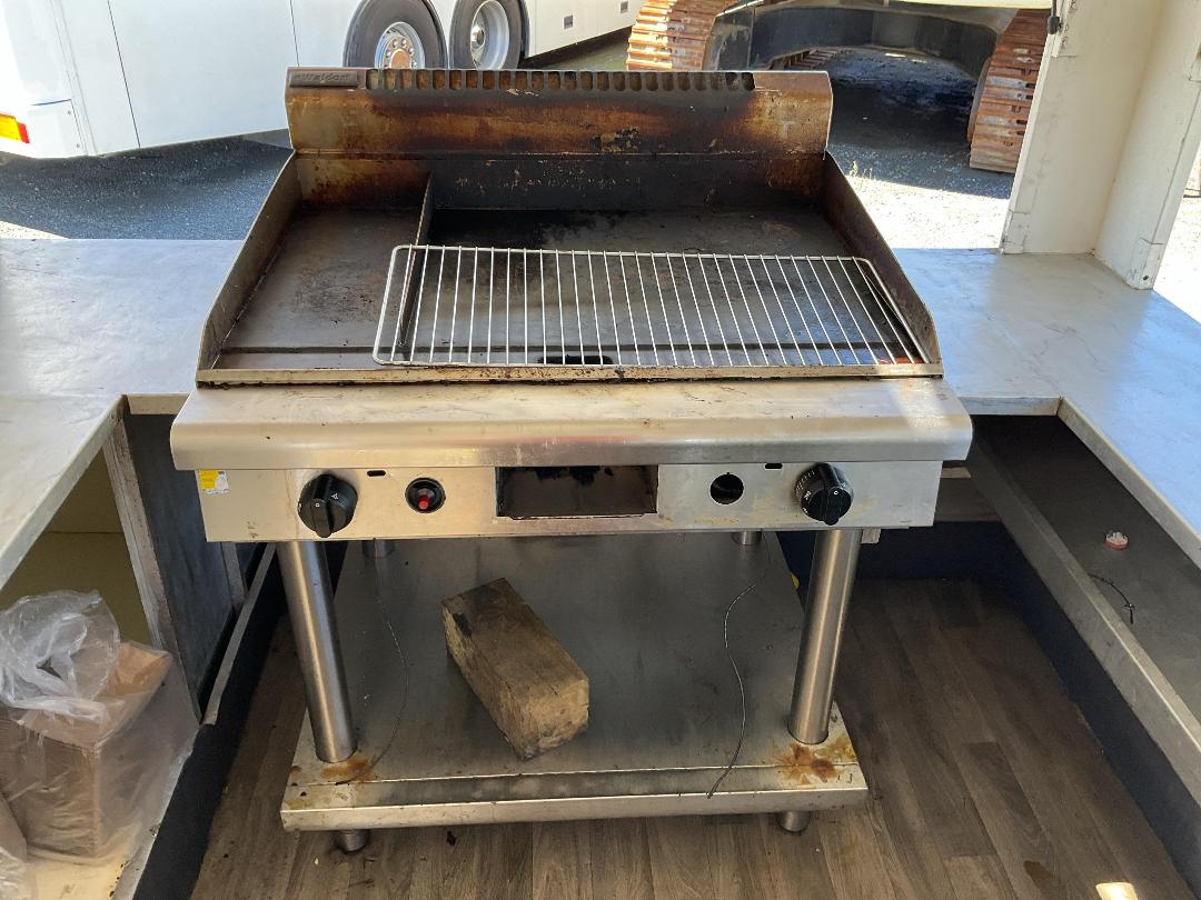 Photo '19' of TRAILER CUSTOM Food/Coffee - Tandem