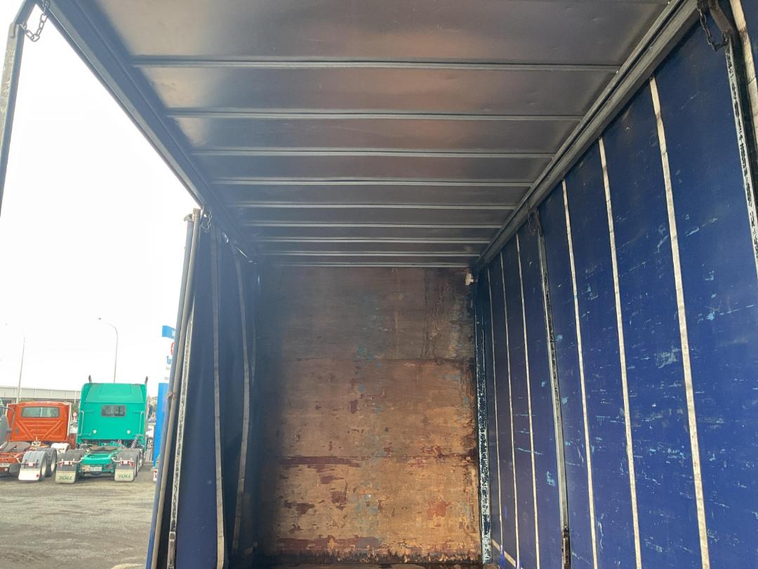 Photo '13' of TRAILER E & H 3AFL Curtainsider Full