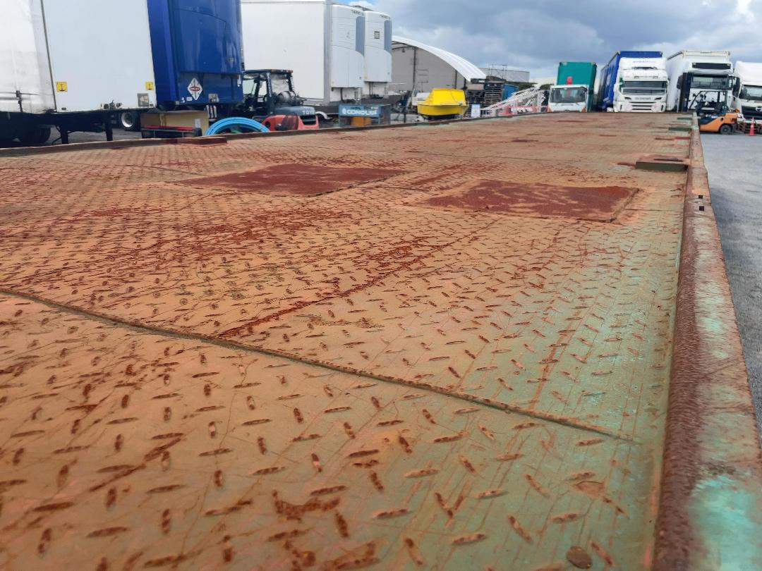 Photo '10' of TRAILER YANGZHOU XINGHUA SP TRAILER Flat Deck Semi Photo '10' of TRAILER YANGZHOU XINGHUA SP TRAILER Flat Deck Semi