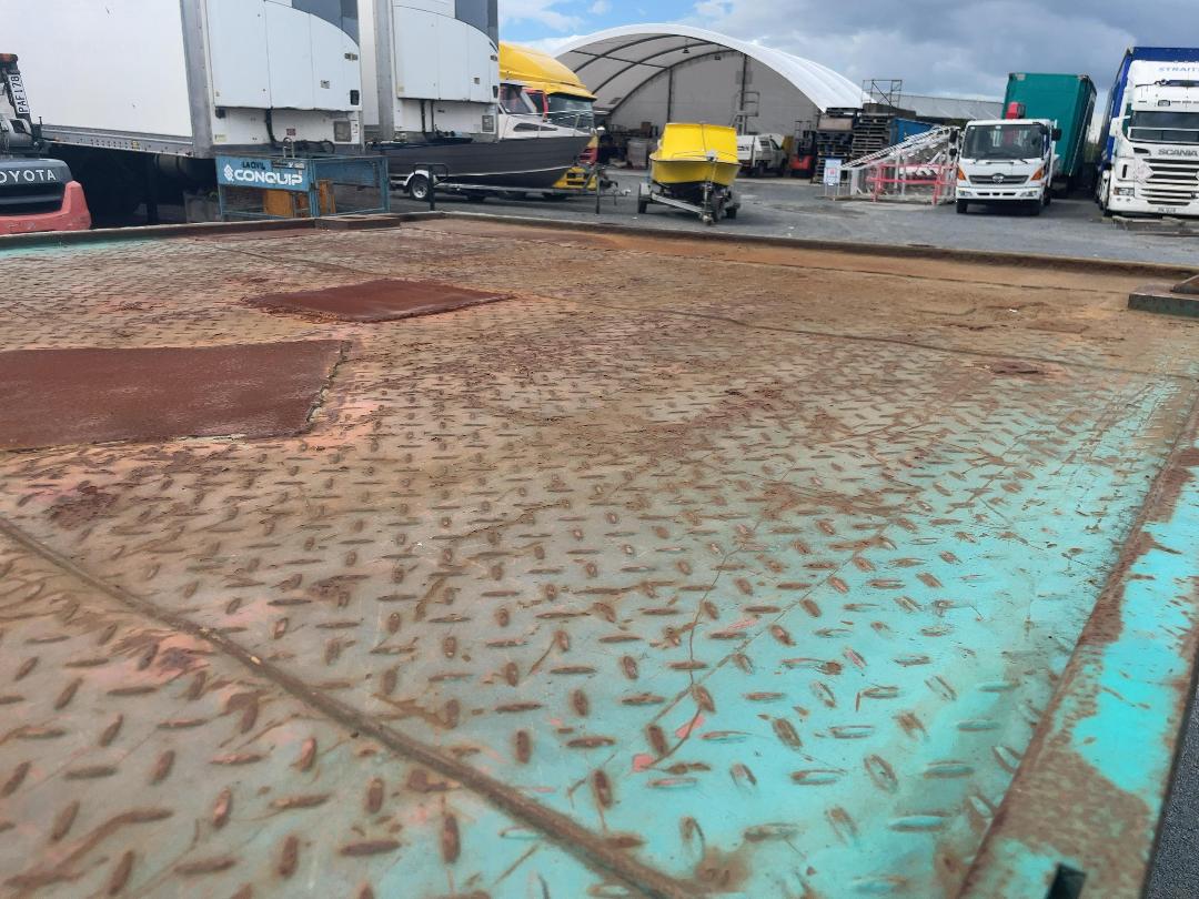 Photo '15' of TRAILER YANGZHOU XINGHUA SP TRAILER Flat Deck Semi Photo '15' of TRAILER YANGZHOU XINGHUA SP TRAILER Flat Deck Semi