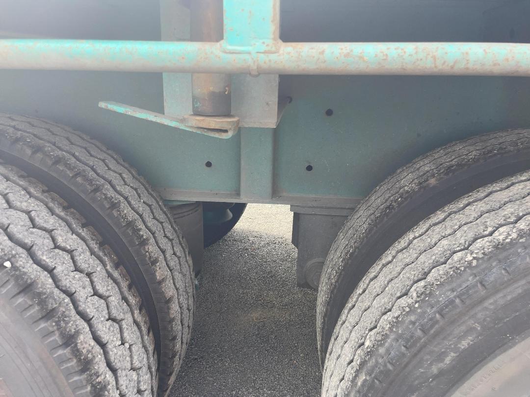 Photo '18' of TRAILER YANGZHOU XINGHUA SP TRAILER Flat Deck Semi Photo '18' of TRAILER YANGZHOU XINGHUA SP TRAILER Flat Deck Semi