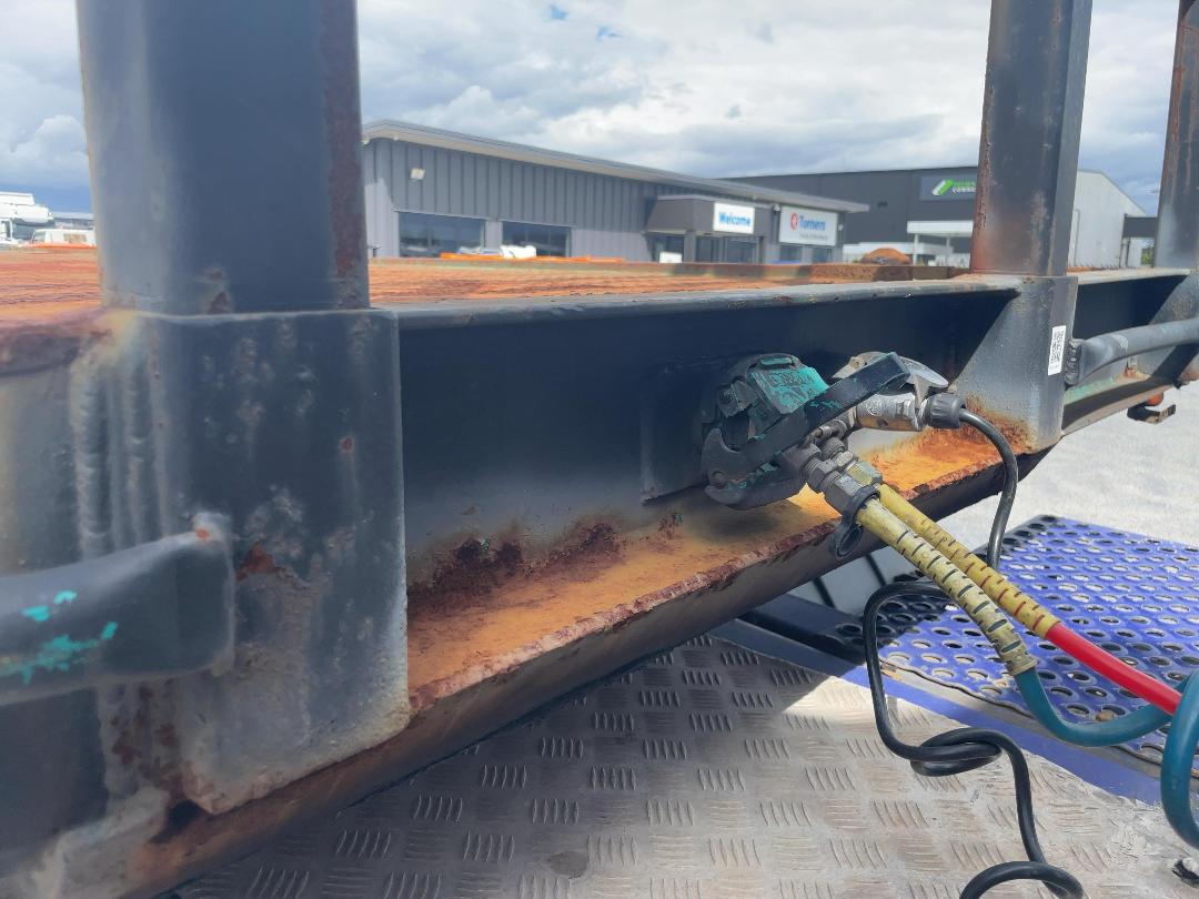 Photo '28' of TRAILER YANGZHOU XINGHUA SP TRAILER Flat Deck Semi Photo '28' of TRAILER YANGZHOU XINGHUA SP TRAILER Flat Deck Semi