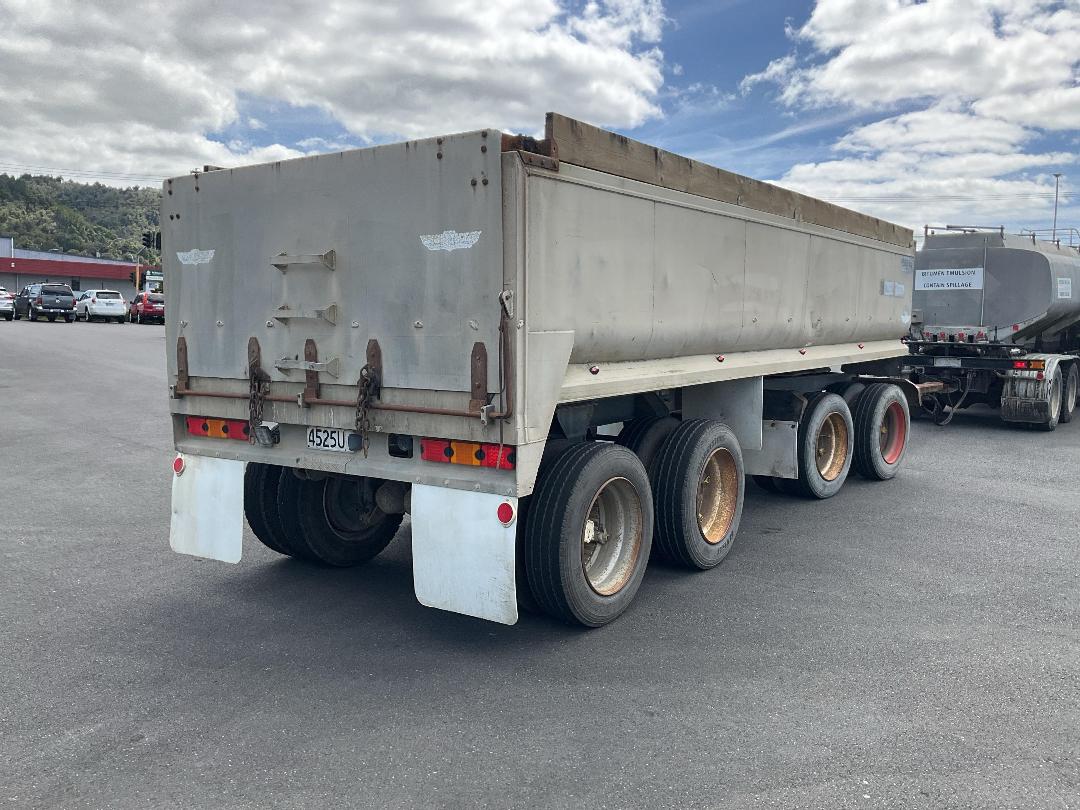 Photo '4' of TRANSPORT TRAILERS 4A TIPPING TRAILER Tipper Trailer Photo '4' of TRANSPORT TRAILERS 4A TIPPING TRAILER Tipper Trailer