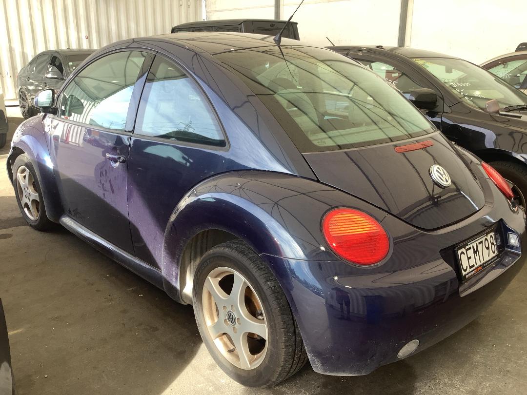 Photo '8' of Volkswagen Beetle Photo '8' of Volkswagen Beetle