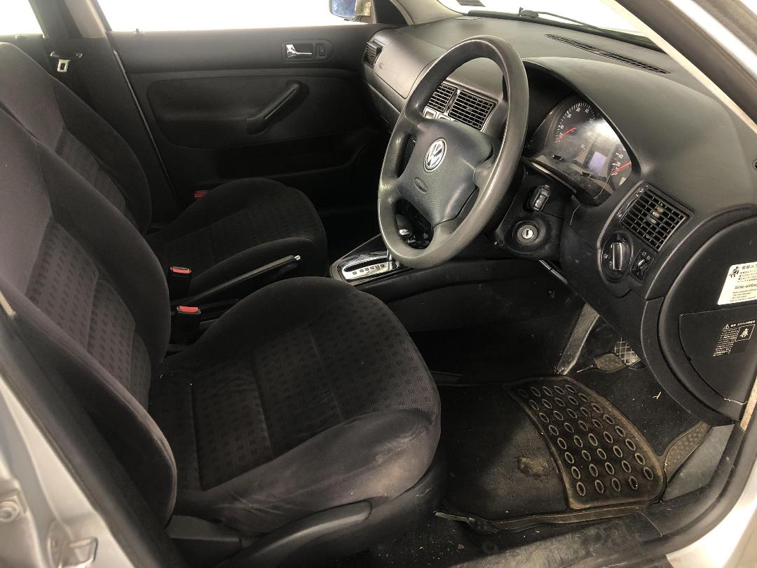 Photo '16' of Volkswagen Golf Photo '16' of Volkswagen Golf