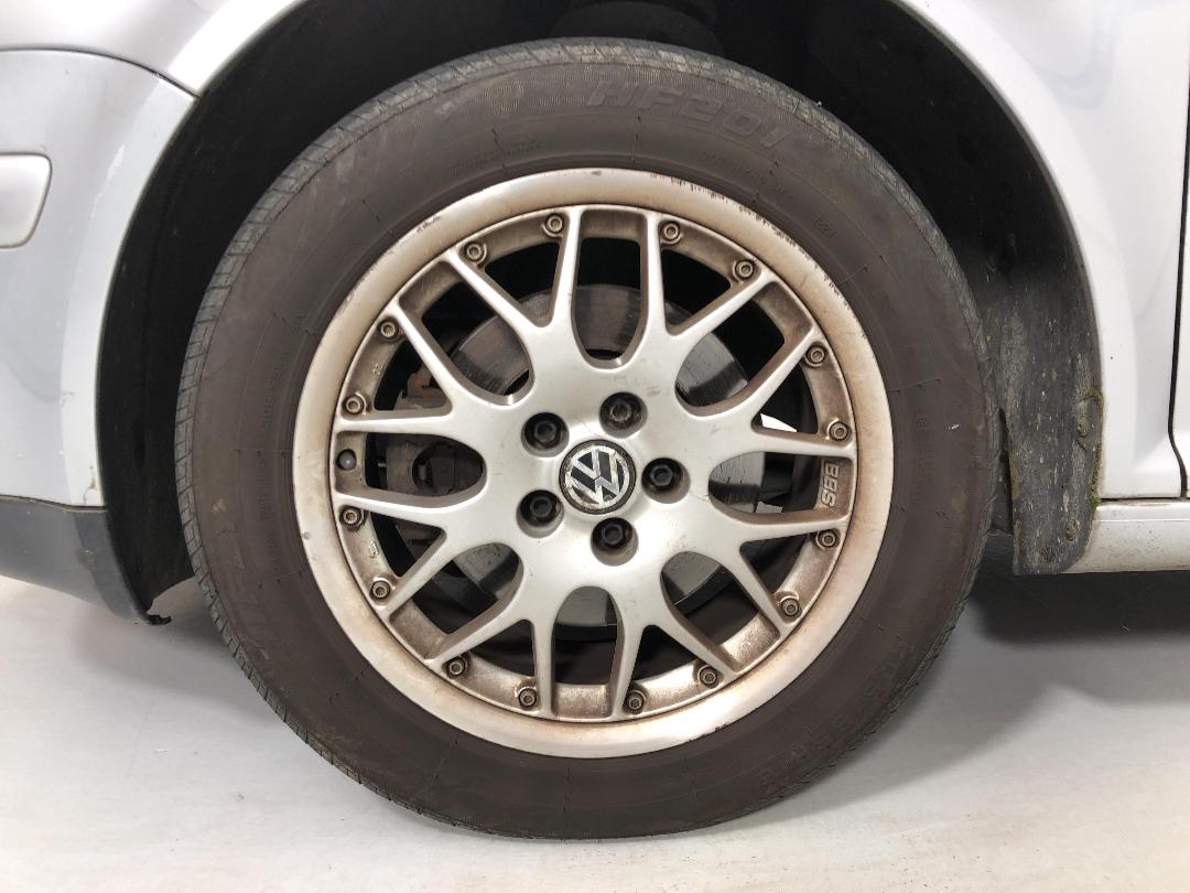 Photo '10' of Volkswagen Golf Photo '10' of Volkswagen Golf