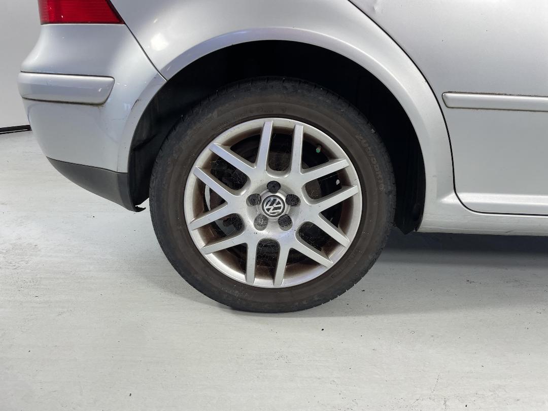 Photo '10' of Volkswagen Golf V5