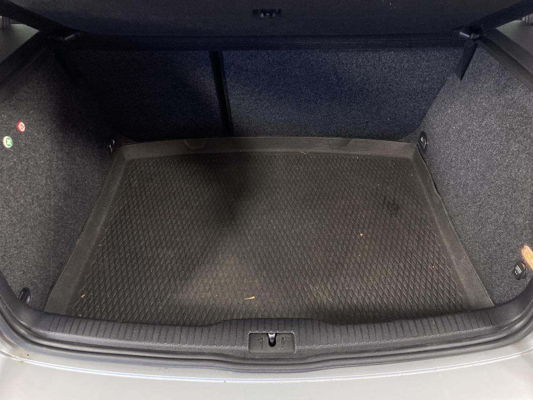 Photo '12' of Volkswagen Golf V5