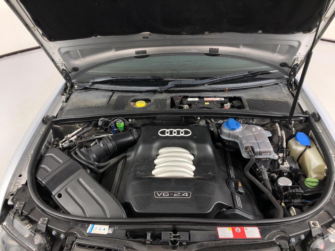 Photo '6' of Audi A4 Cabriolet 2.4