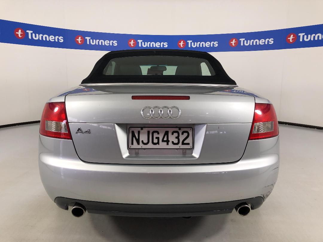 Photo '9' of Audi A4 Cabriolet 2.4